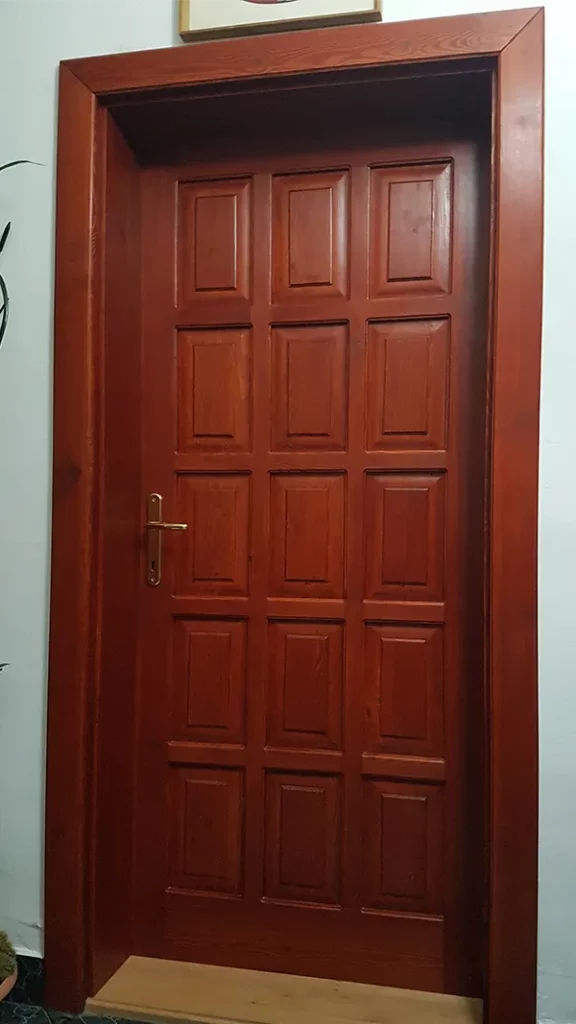 egyedi beltéri ajtó